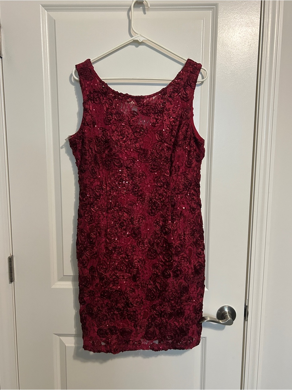 MARINA Sleeveless Burgundy Floral Sequin Mini Dress
